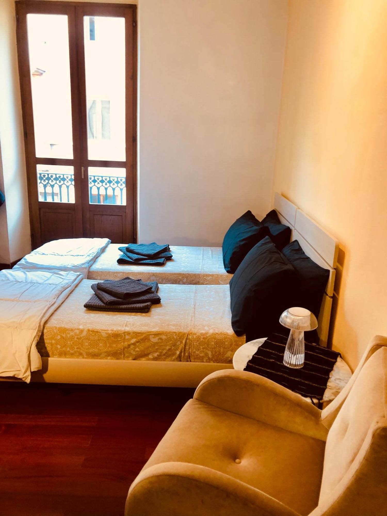 Campus Apartment Turin Bagian luar foto